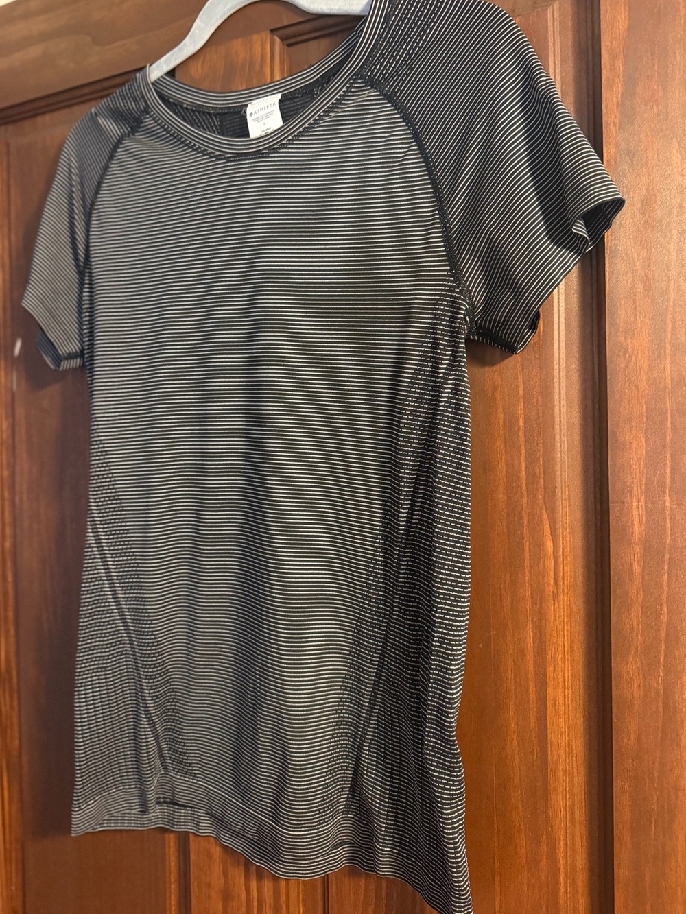 Athleta momentum flex Striped Black & White Active Tee